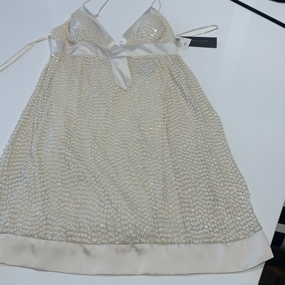 Brand new AIDAN MATTOX sequence cocktail dress size 4 pearl white